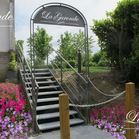 Couette-café La Garonde