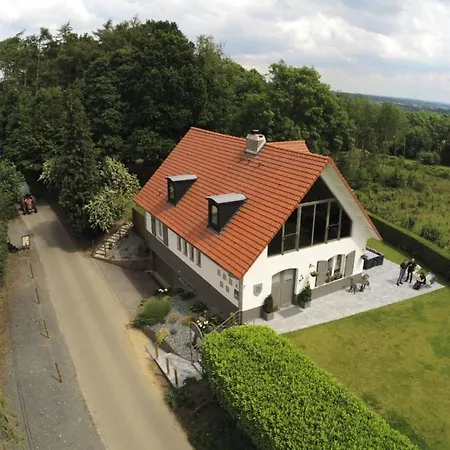 La Garonde Bed & Breakfast 4*